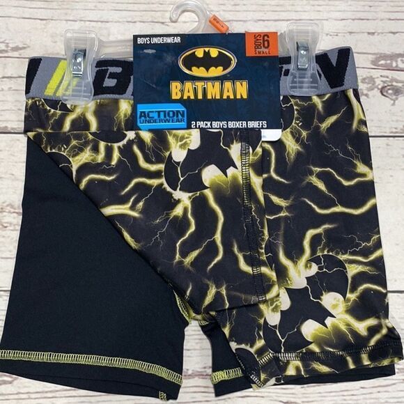 2-Pack Boys Batman Boxer Briefs NWT - Picture 1 of 7